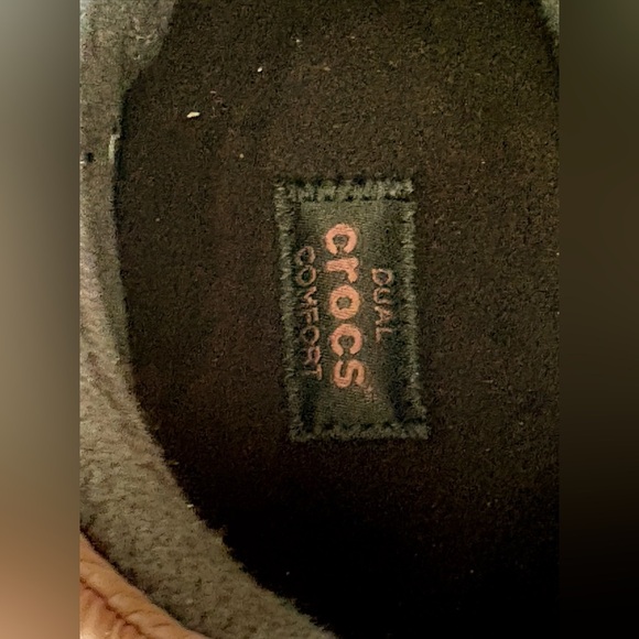 Crocs Quilted Satin Platform Loafers  – Women’s 8 / Men’s 6 – Brand New with Tag - Picture 12 of 16